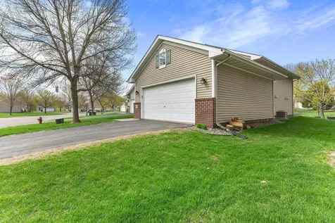 141 Garner Circle Montrose MN 55363