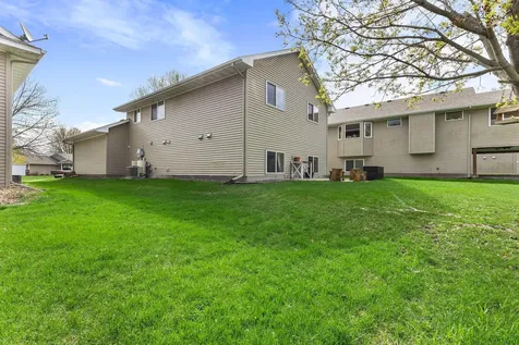 141 Garner Circle Montrose MN 55363