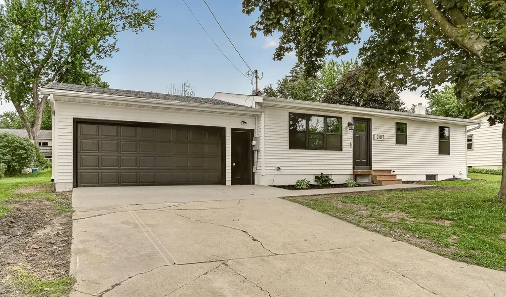 310 4th St NE Byron MN 55920
