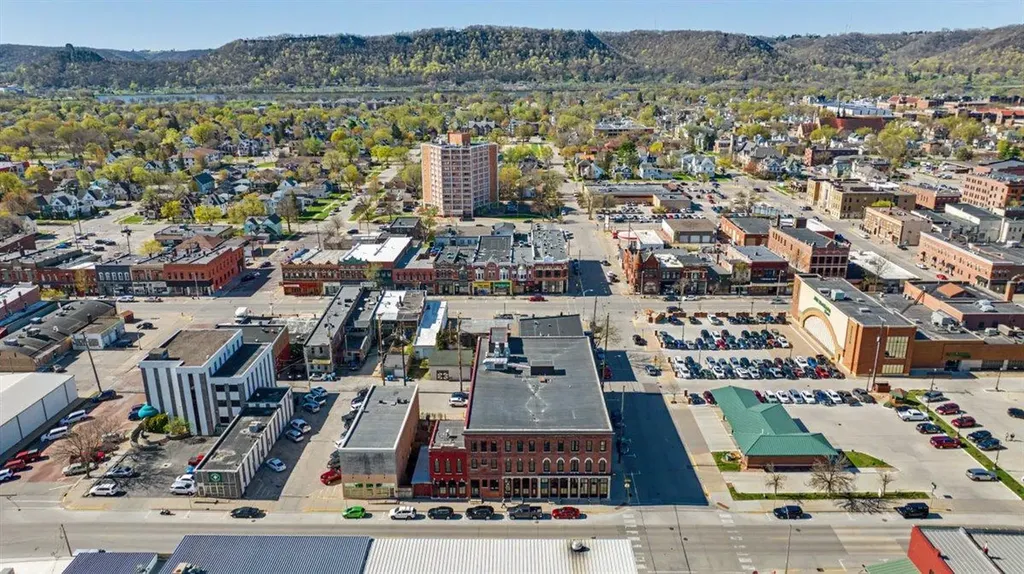 102 Walnut Street Winona MN 55987