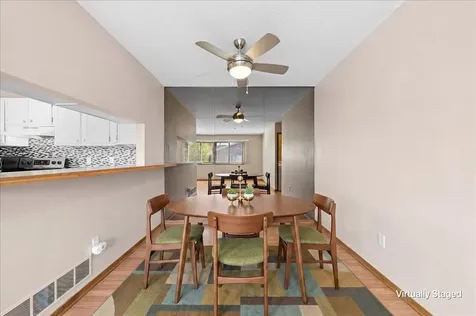 1604 Helmo Avenue N Oakdale MN 55128