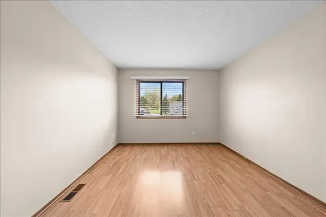 1604 Helmo Avenue N Oakdale MN 55128