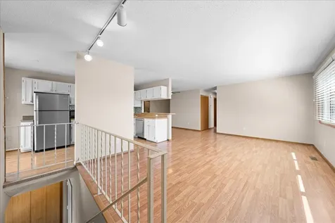 1604 Helmo Avenue N Oakdale MN 55128