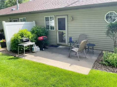 1700 Carriage Homes Drive SW Austin MN 55912