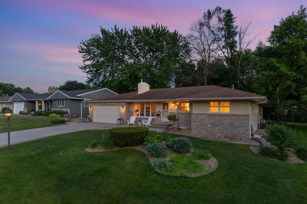 5309 Birchcrest Drive Edina MN 55436