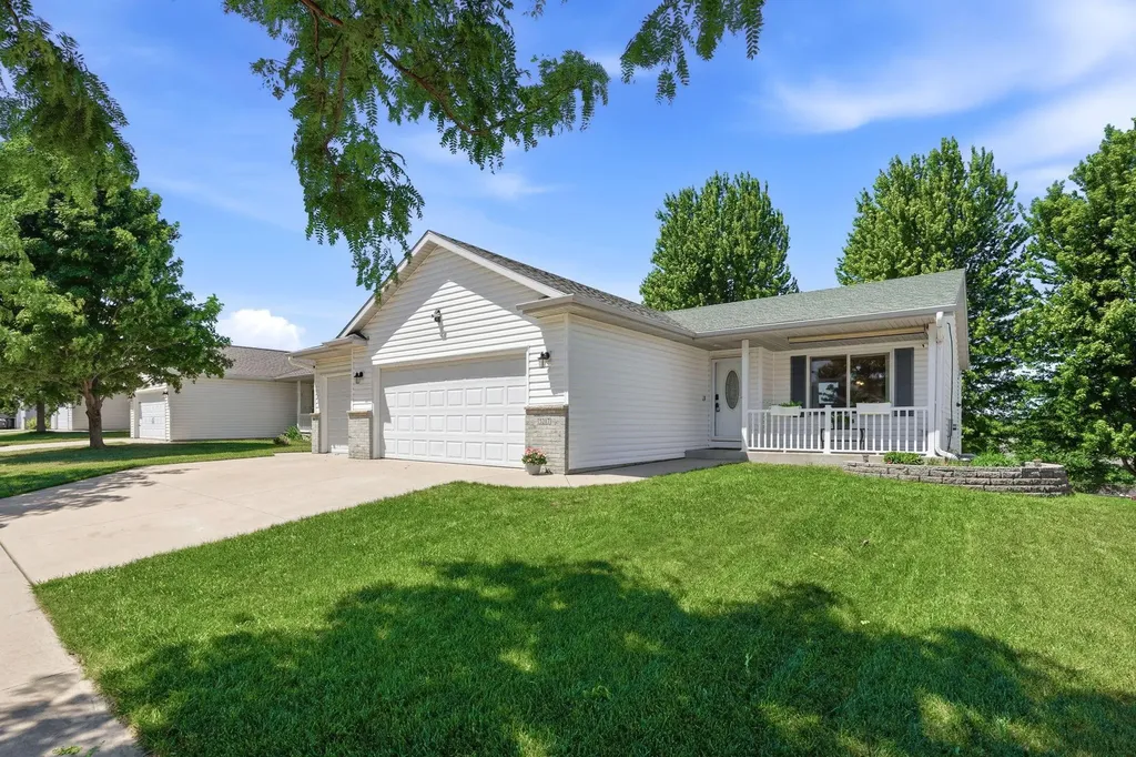 5217 King Arthur Drive NW Rochester MN 55901