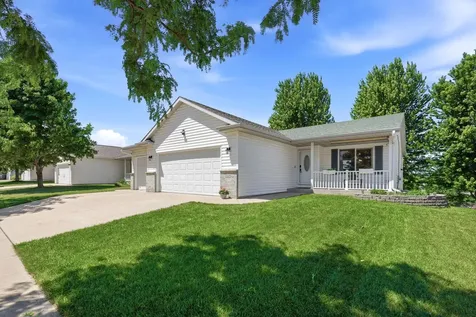 5217 King Arthur Drive NW Rochester MN 55901