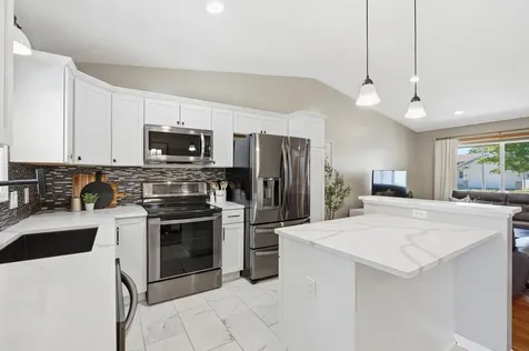 5217 King Arthur Drive NW Rochester MN 55901