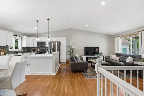 5217 King Arthur Drive NW Rochester MN 55901