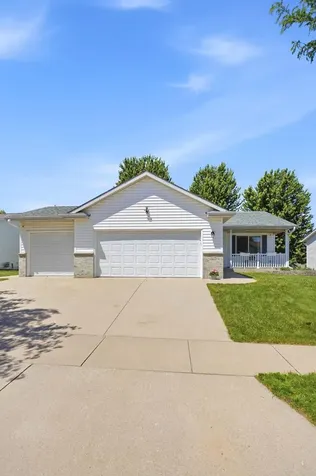 5217 King Arthur Drive NW Rochester MN 55901