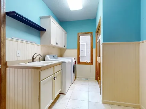 8658 Upland Lane N Maple Grove MN 55311