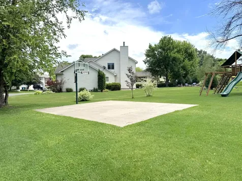 8658 Upland Lane N Maple Grove MN 55311