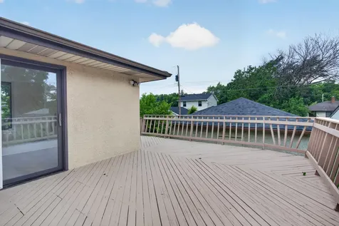 1607 Clarence Street Saint Paul MN 55106