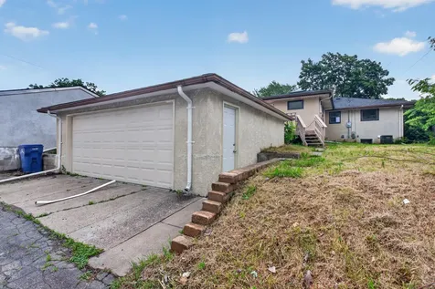 1607 Clarence Street Saint Paul MN 55106