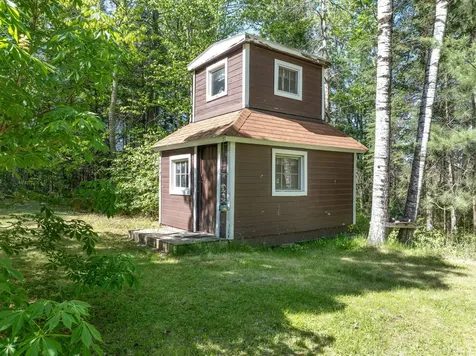 9064 Peppard Road Britt MN 55710