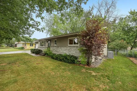 10121 96th Place N Maple Grove MN 55369