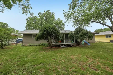 10121 96th Place N Maple Grove MN 55369