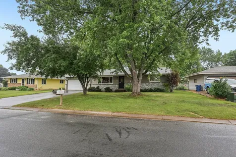 10121 96th Place N Maple Grove MN 55369