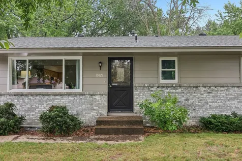 10121 96th Place N Maple Grove MN 55369