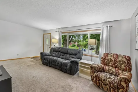 10121 96th Place N Maple Grove MN 55369