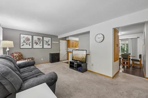10121 96th Place N Maple Grove MN 55369