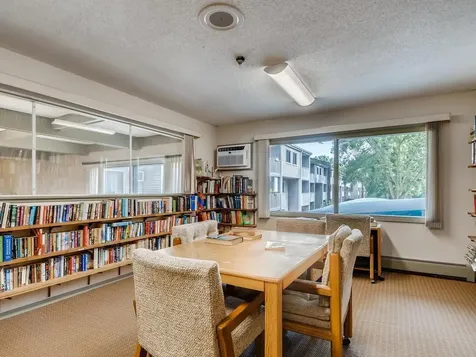1601 N Innsbruck Drive Fridley MN 55432