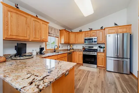3322 Jackson Street S Fargo ND 58104