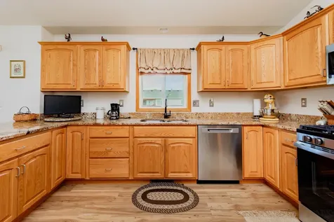 3322 Jackson Street S Fargo ND 58104