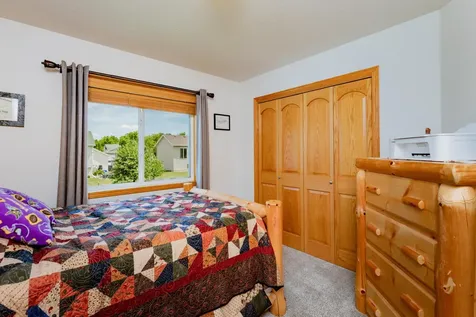 3322 Jackson Street S Fargo ND 58104
