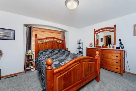 3322 Jackson Street S Fargo ND 58104