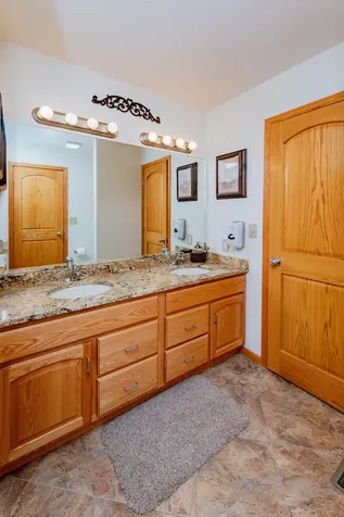 3322 Jackson Street S Fargo ND 58104