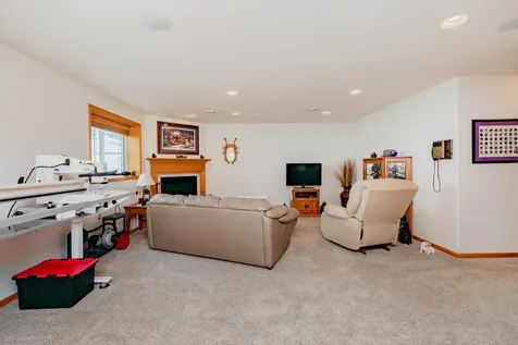 3322 Jackson Street S Fargo ND 58104