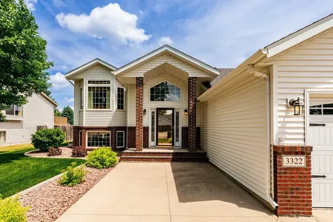 3322 Jackson Street S Fargo ND 58104