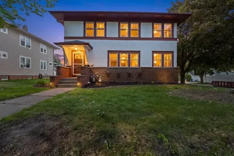 1883 Saint Clair Avenue Saint Paul MN 55105