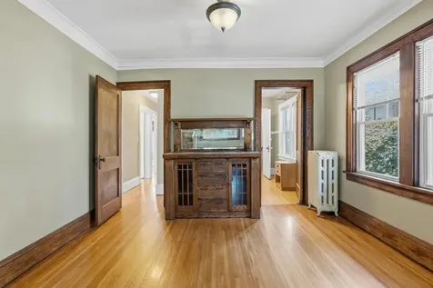 1883 Saint Clair Avenue Saint Paul MN 55105