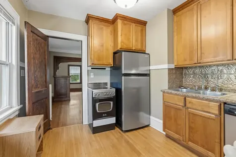 1883 Saint Clair Avenue Saint Paul MN 55105