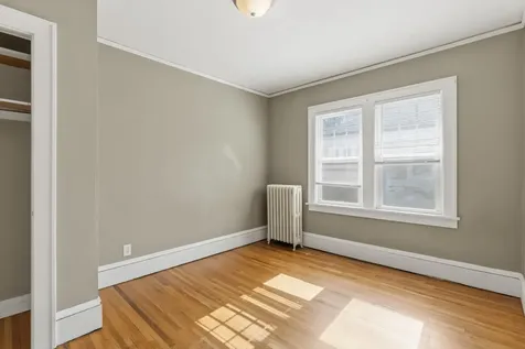 1883 Saint Clair Avenue Saint Paul MN 55105