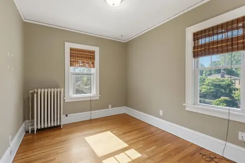 1883 Saint Clair Avenue Saint Paul MN 55105