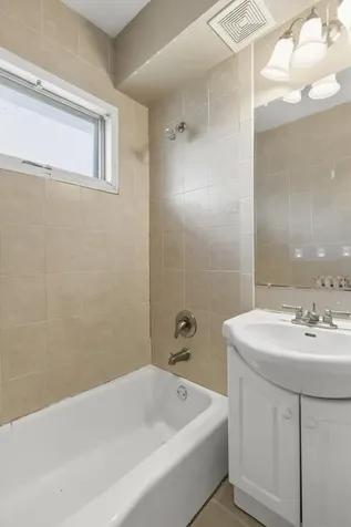 1883 Saint Clair Avenue Saint Paul MN 55105