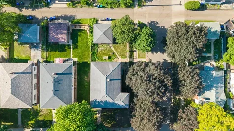 1883 Saint Clair Avenue Saint Paul MN 55105