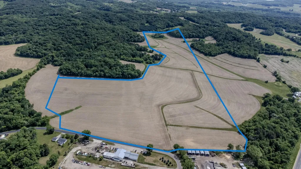 000 Dopp Road Ettrick WI 54627