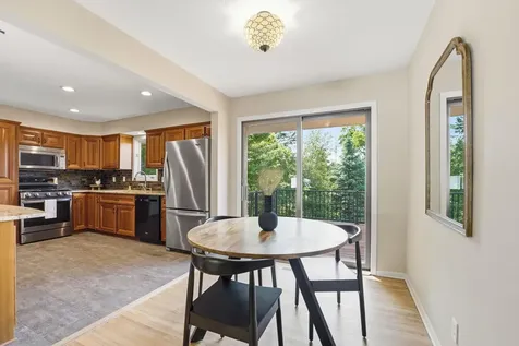 635 Iona Lane Roseville MN 55113