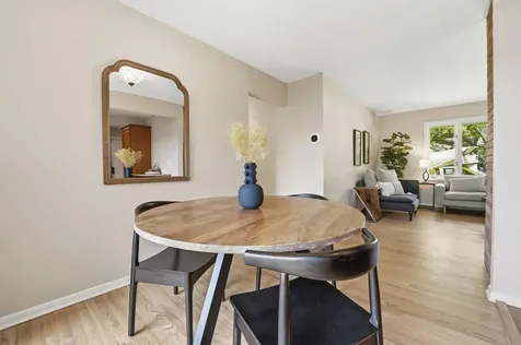 635 Iona Lane Roseville MN 55113