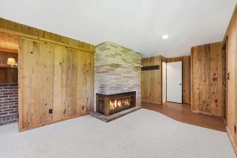 635 Iona Lane Roseville MN 55113