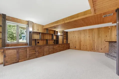 635 Iona Lane Roseville MN 55113