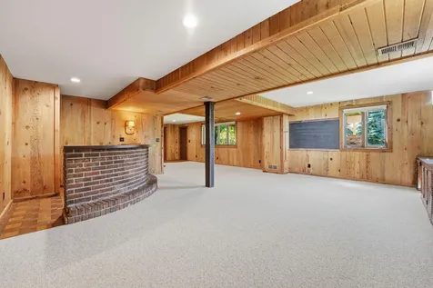 635 Iona Lane Roseville MN 55113