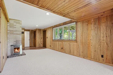 635 Iona Lane Roseville MN 55113