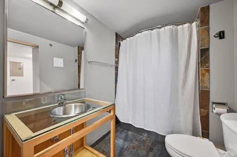 801 Washington Avenue N Minneapolis MN 55401