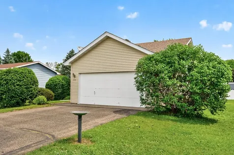 1113 Polk Street S Shakopee MN 55379