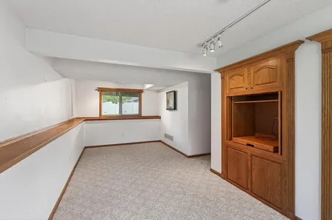 1113 Polk Street S Shakopee MN 55379